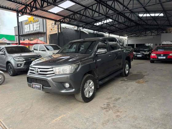 TOYOTA HILUX 2.8 SRV 4X4 CD 16V DIESEL 4P AUTOMÁTICO